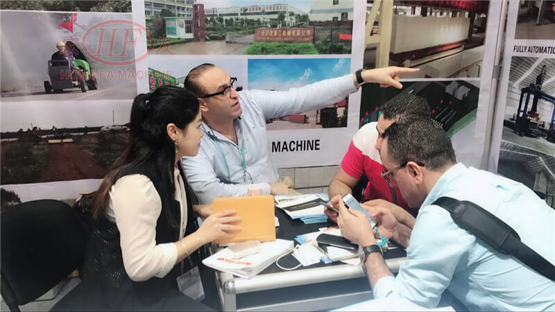 Hongfa attend Canton Fair to show concrete wall panel machines